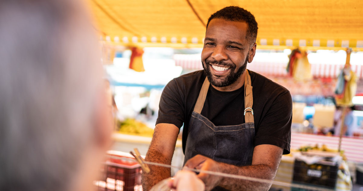 Hourly Worker Insights: Strategies to Attract and Hire Frontline Talent